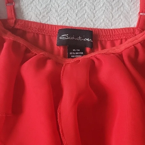 Seduction Ruffled Front Tank Top - Picture 3 of 5